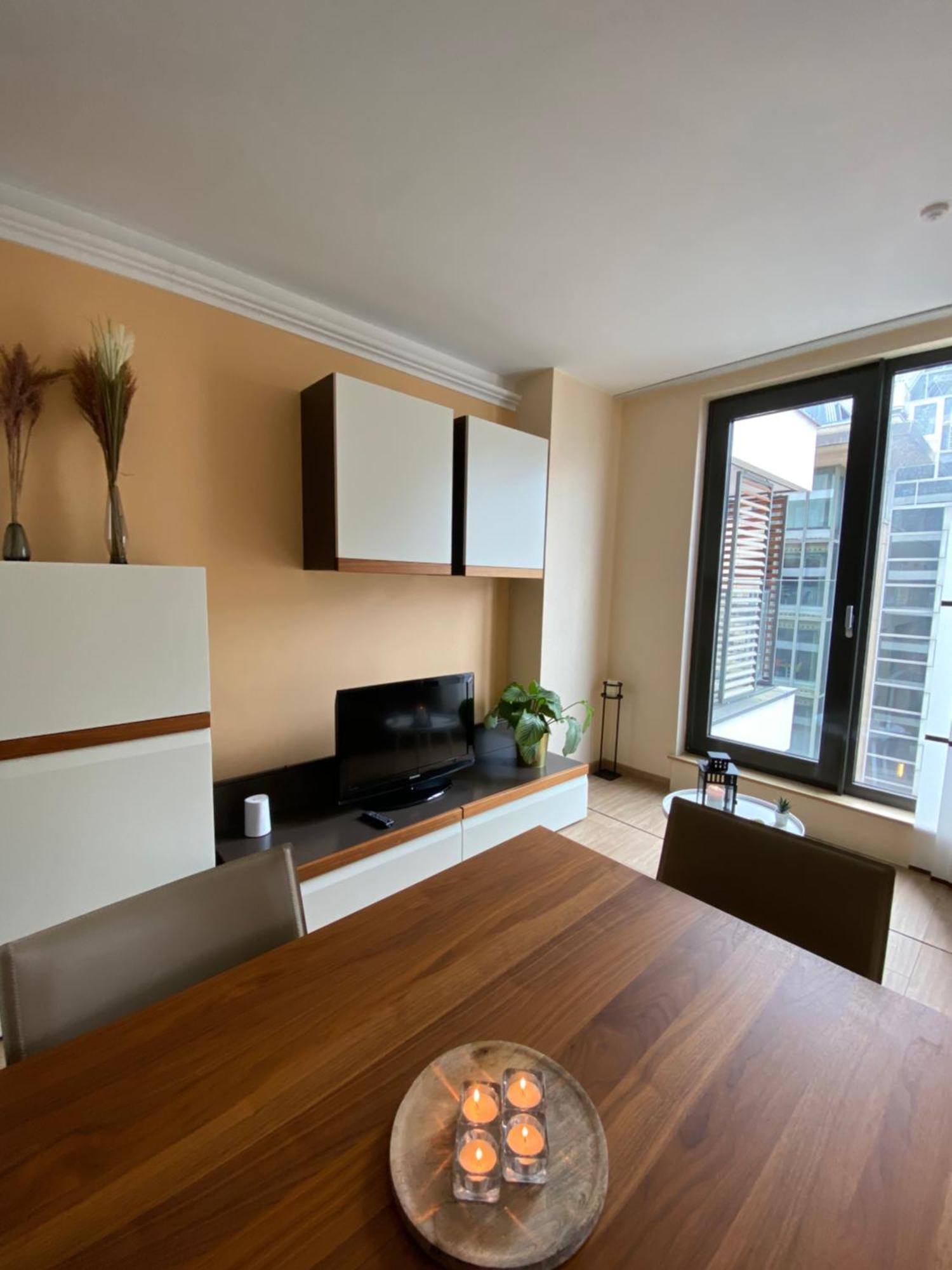 5Ensational Eu- Zone Appartment Брюссель Экстерьер фото